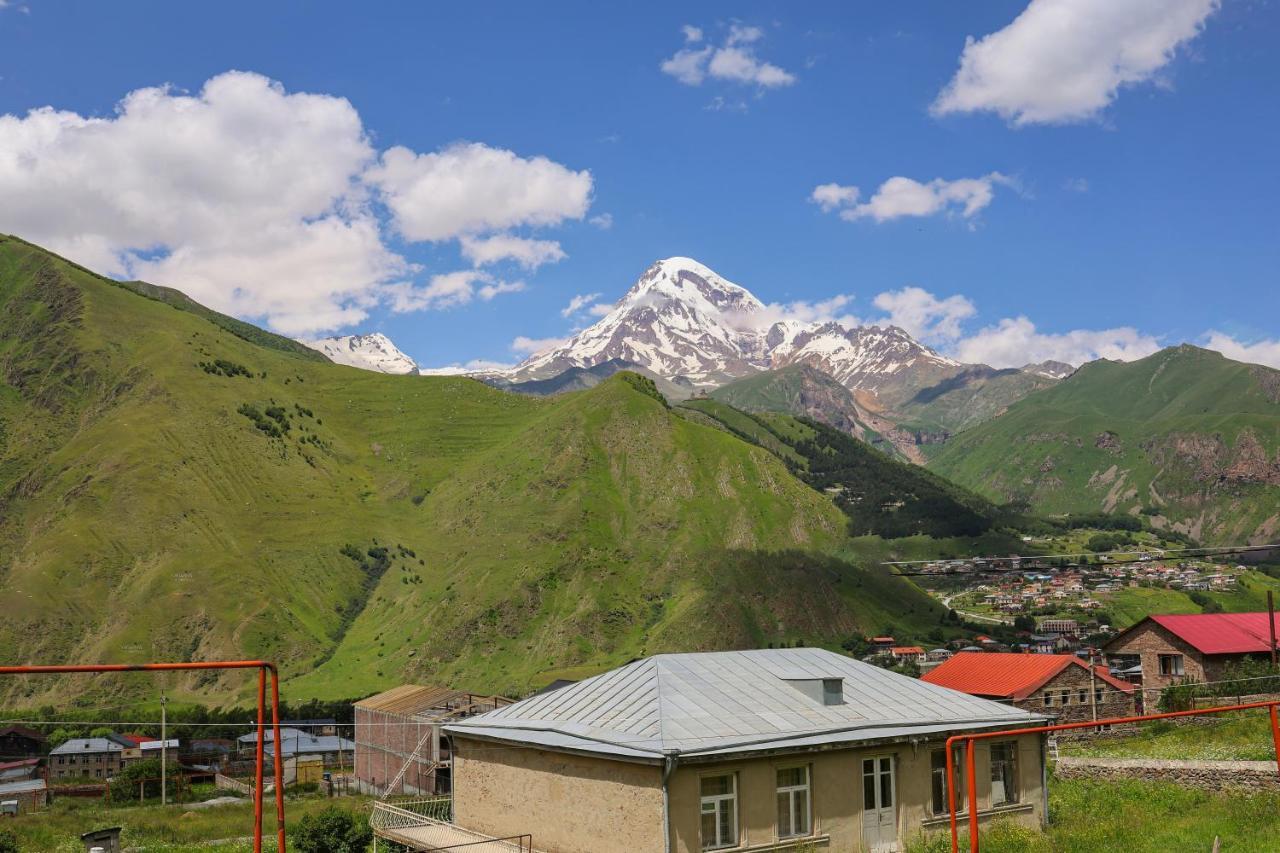 Heaven Hill Hotel Kazbegi Exterior photo