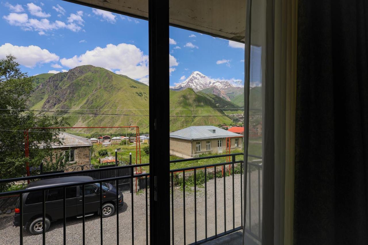 Heaven Hill Hotel Kazbegi Exterior photo