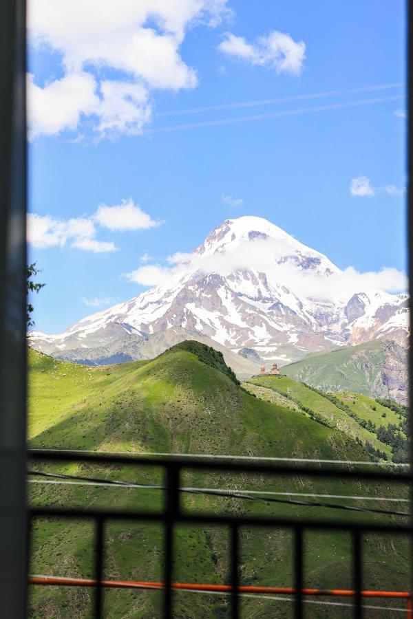 Heaven Hill Hotel Kazbegi Exterior photo