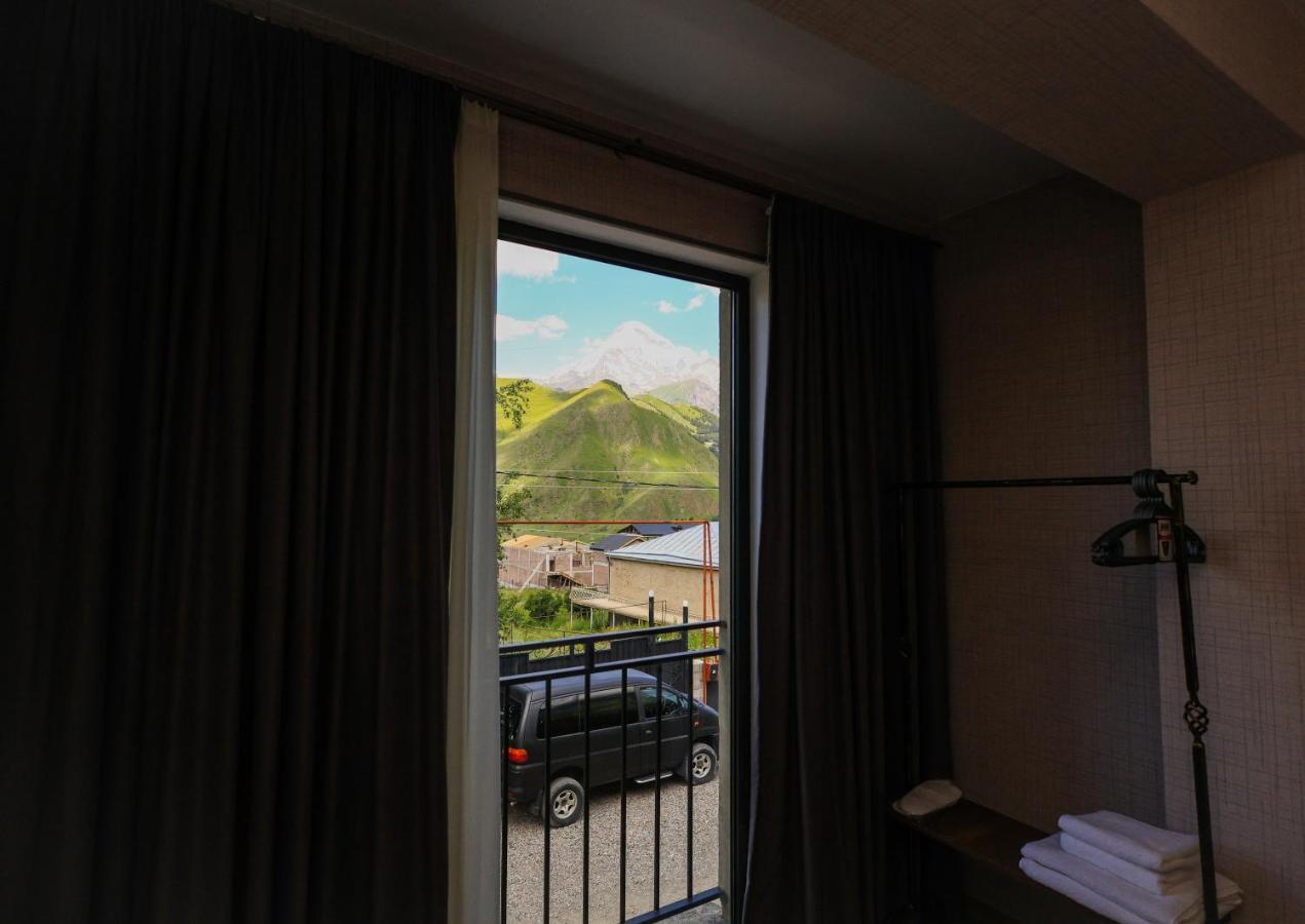 Heaven Hill Hotel Kazbegi Exterior photo